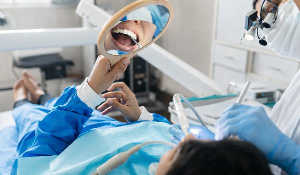Dental Checkups & Cleanings in Delhi